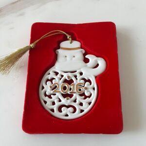 LENOX 2016 Annual Snowman Ornament - NIB
